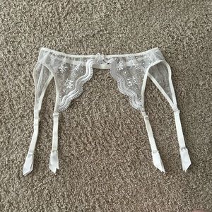 Wedding garter vintage